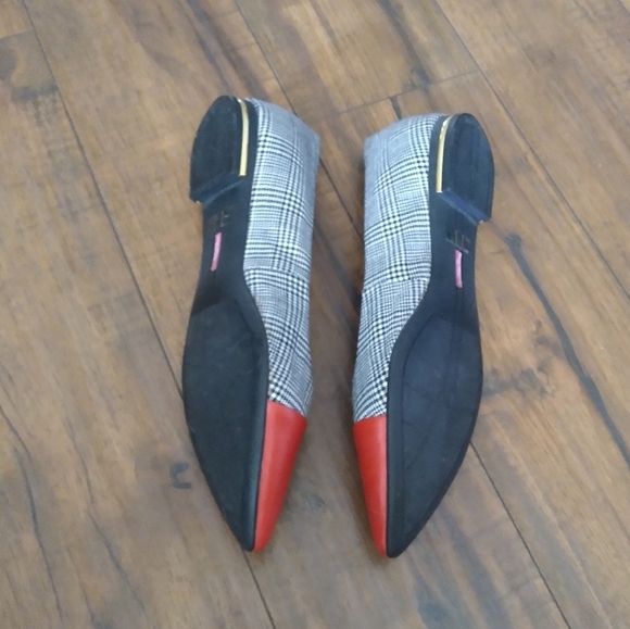 Isaac Mizrahi Glen Plaid and Red Leather Pointed Toe Flats - Picture 5 of 6